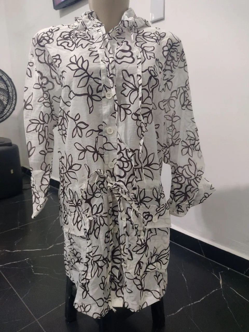 Blusa branca e preta Tam 42