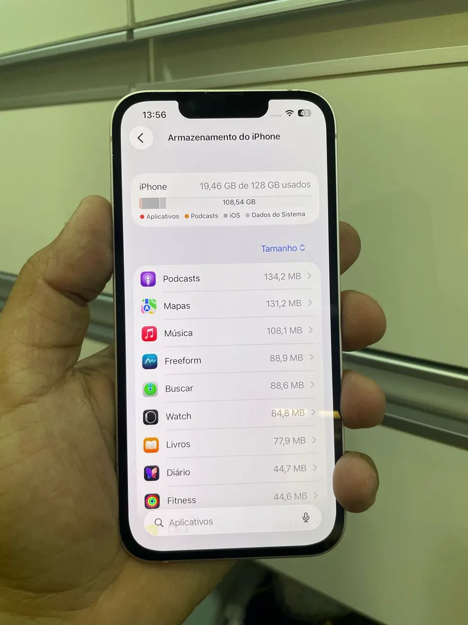 iPhone 13 
