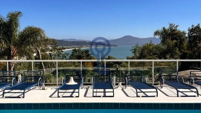 Apartamento com 3 dormitórios em Canasvieiras - Foto 3