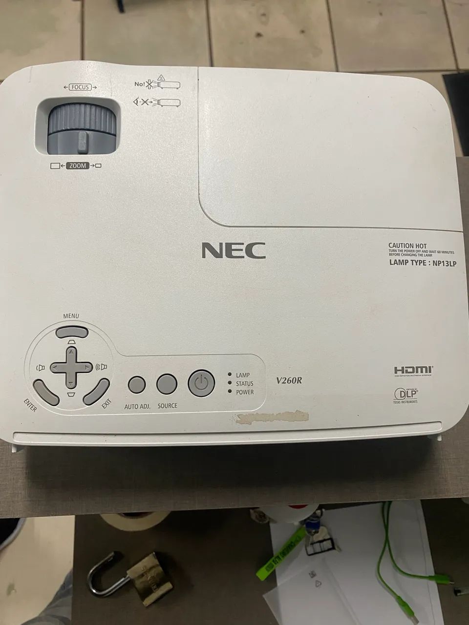 Projetor com conexão HDMI - NEC - TOP - Foto 4