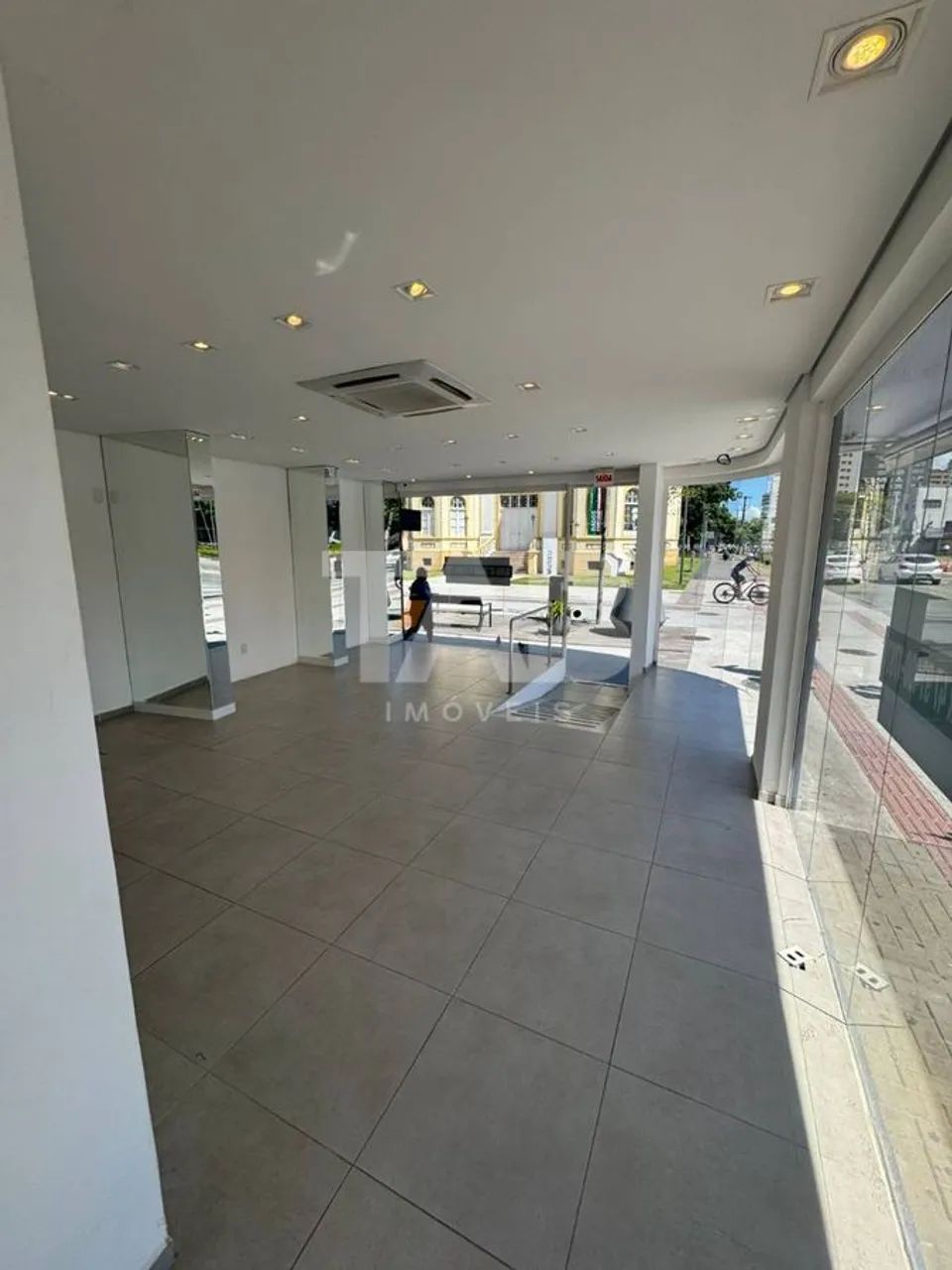 Sala comercial com 50m² de esquina para locação | Centro, Itajaí - Foto 3