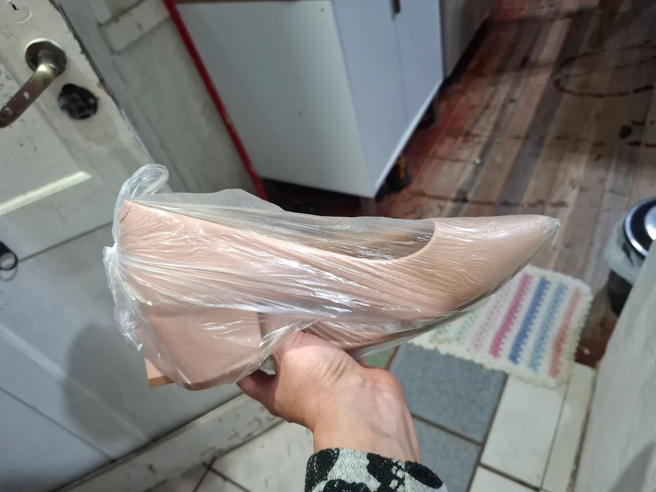 VENDO SAPATO USADO UNICA VEZ - Foto 2