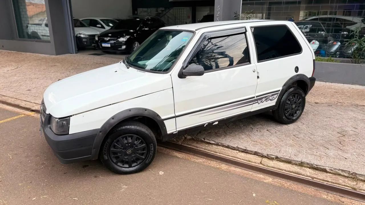 Fiat Uno WAY 1.0 EVO Fire Flex 8V 2P 2011 - Foto 2
