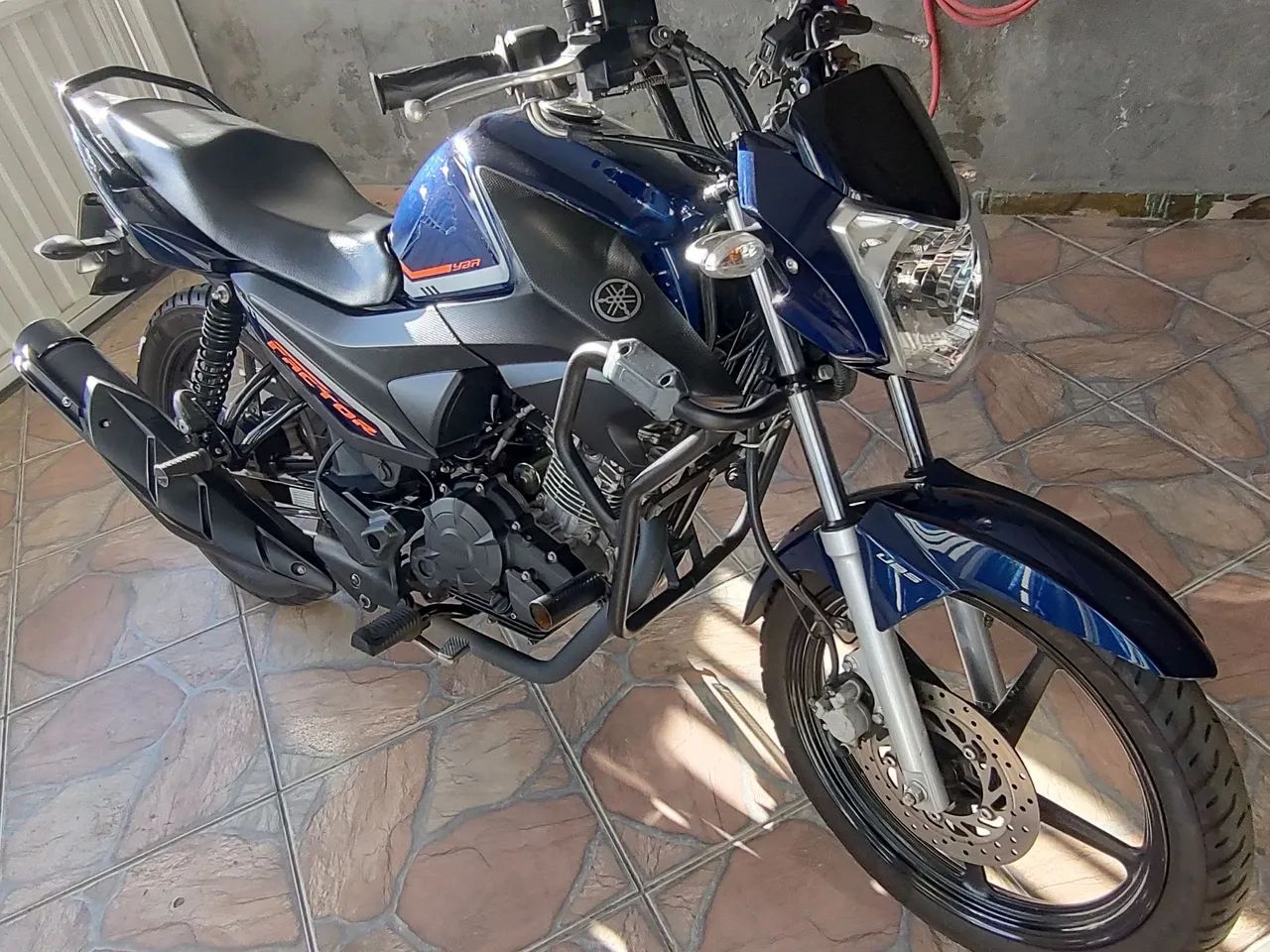 Factor 150 ED - Motocicleta de Garagem  - Foto 3
