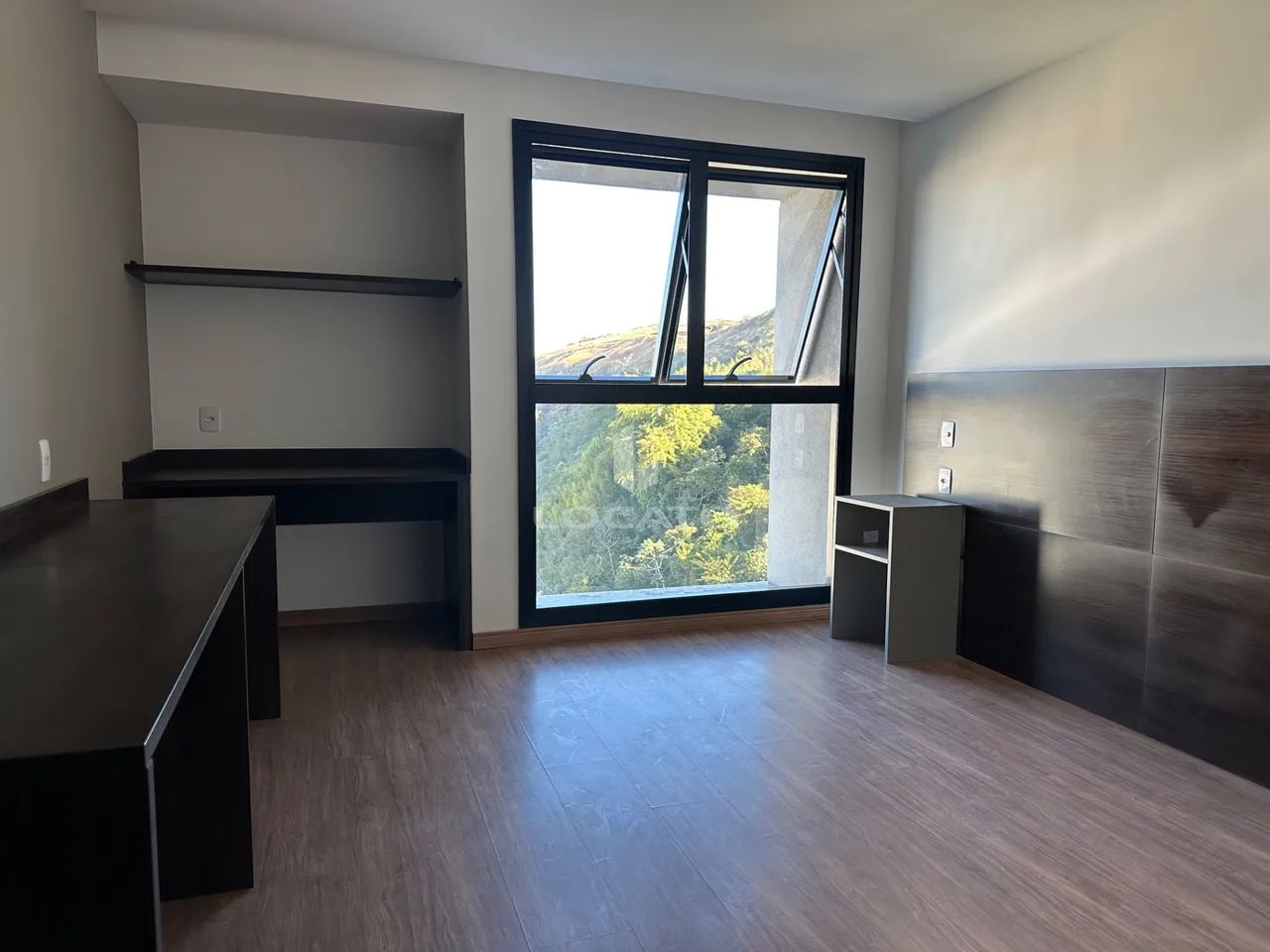 Studio ao lado da UFJF com lazer no terraço