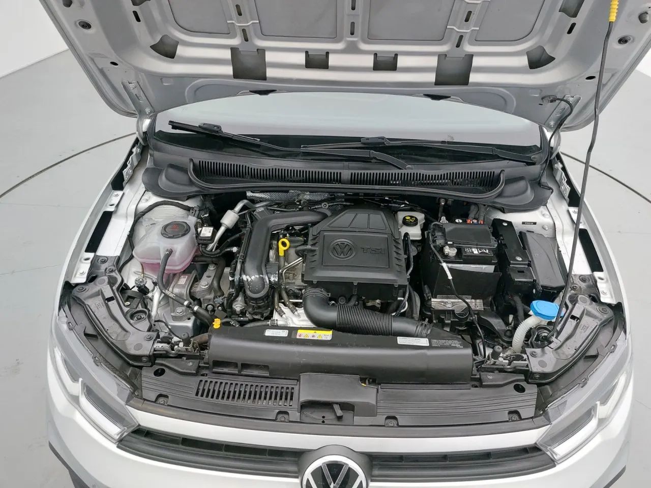 Volkswagen Polo 1.0 MPI Flex 12V 5p, foto 10 de 18