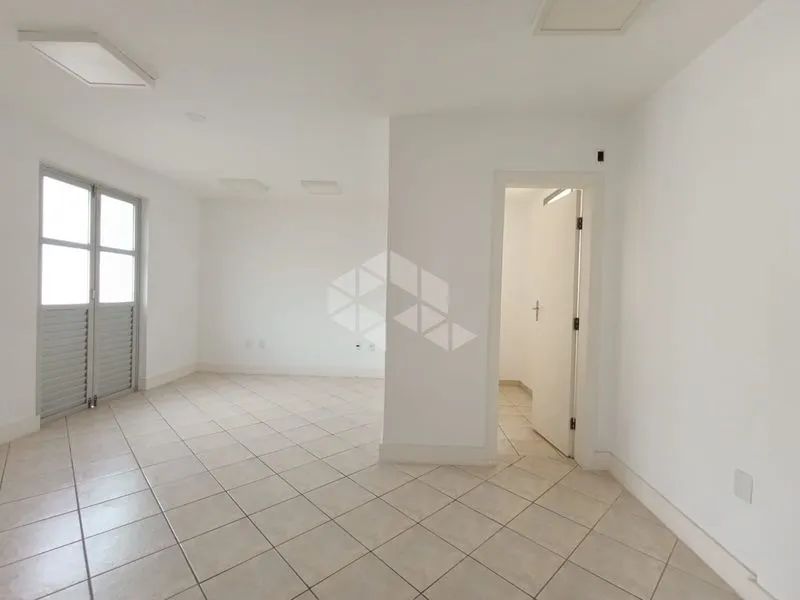 Sala comercial 58M² para locação no Centro  Rua Felipe Schmidt - Foto 3