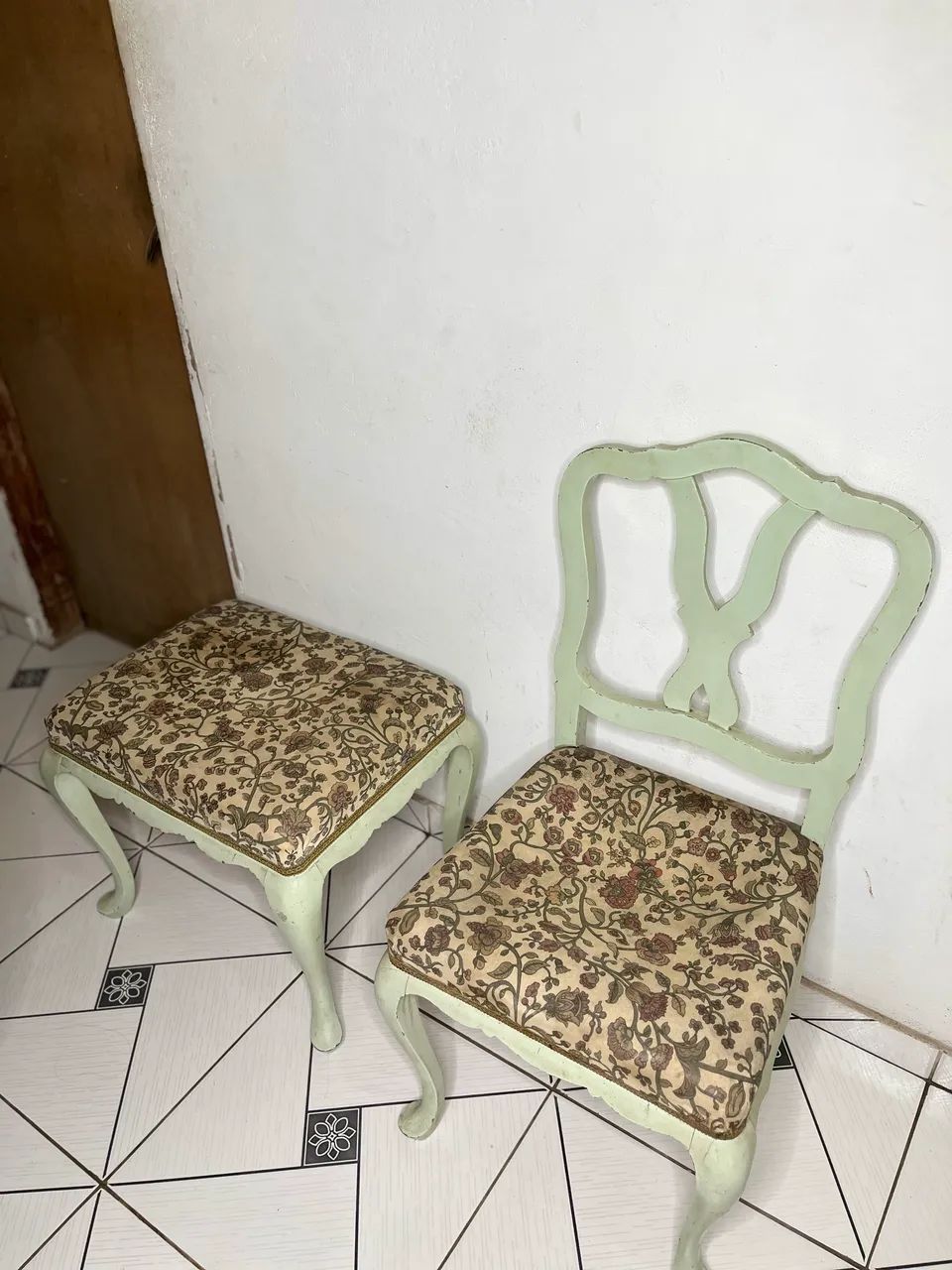PENTEADEIRA ANTIGA + CADEIRA + PUFE ?  - Foto 2