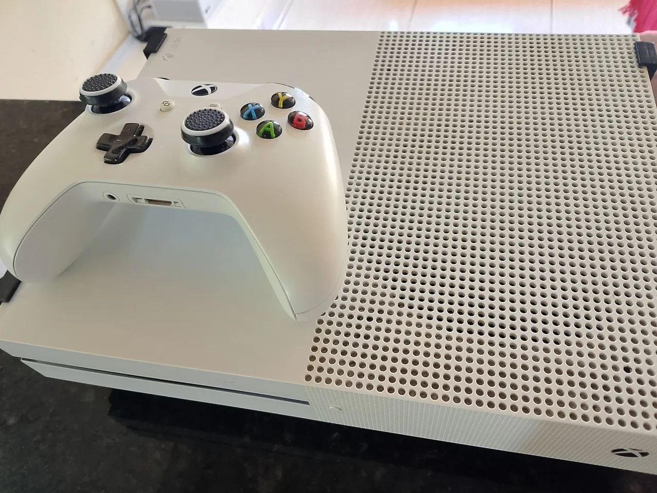 VENDO XBOX ONE S IMPECÁVEL  - Foto 5