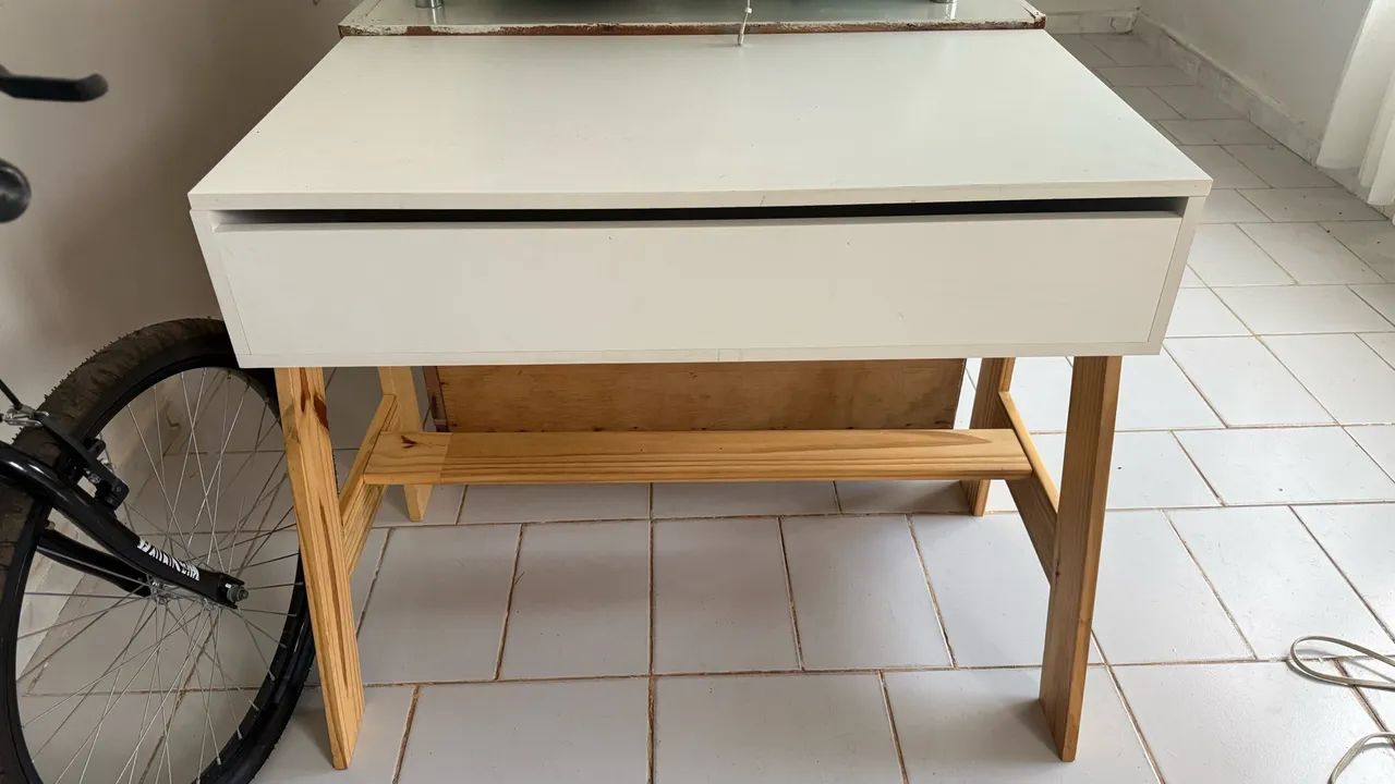 Mesa de estudo infantil  - Foto 4