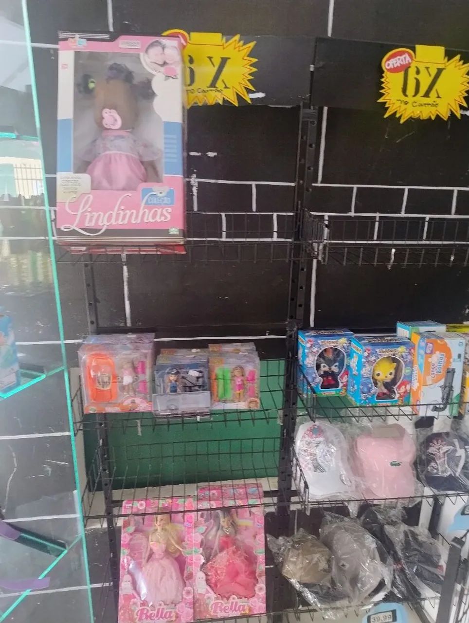 Gôndolas em aramado
