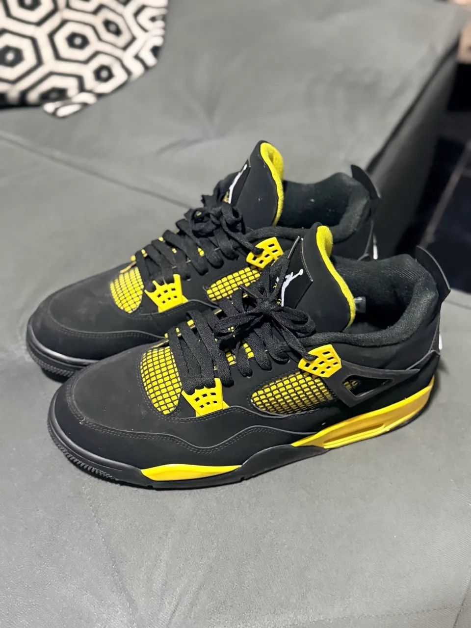 Jordan 4 yellow thunder