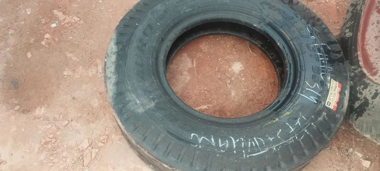Pneu Pirelli  - Foto 4
