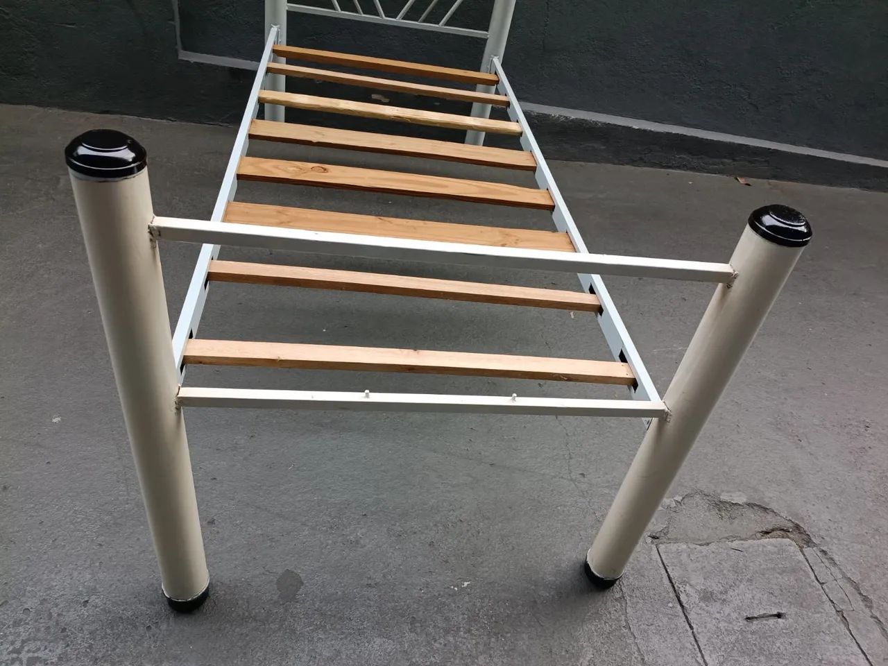 Cama de solteiro de ferro - Foto 5