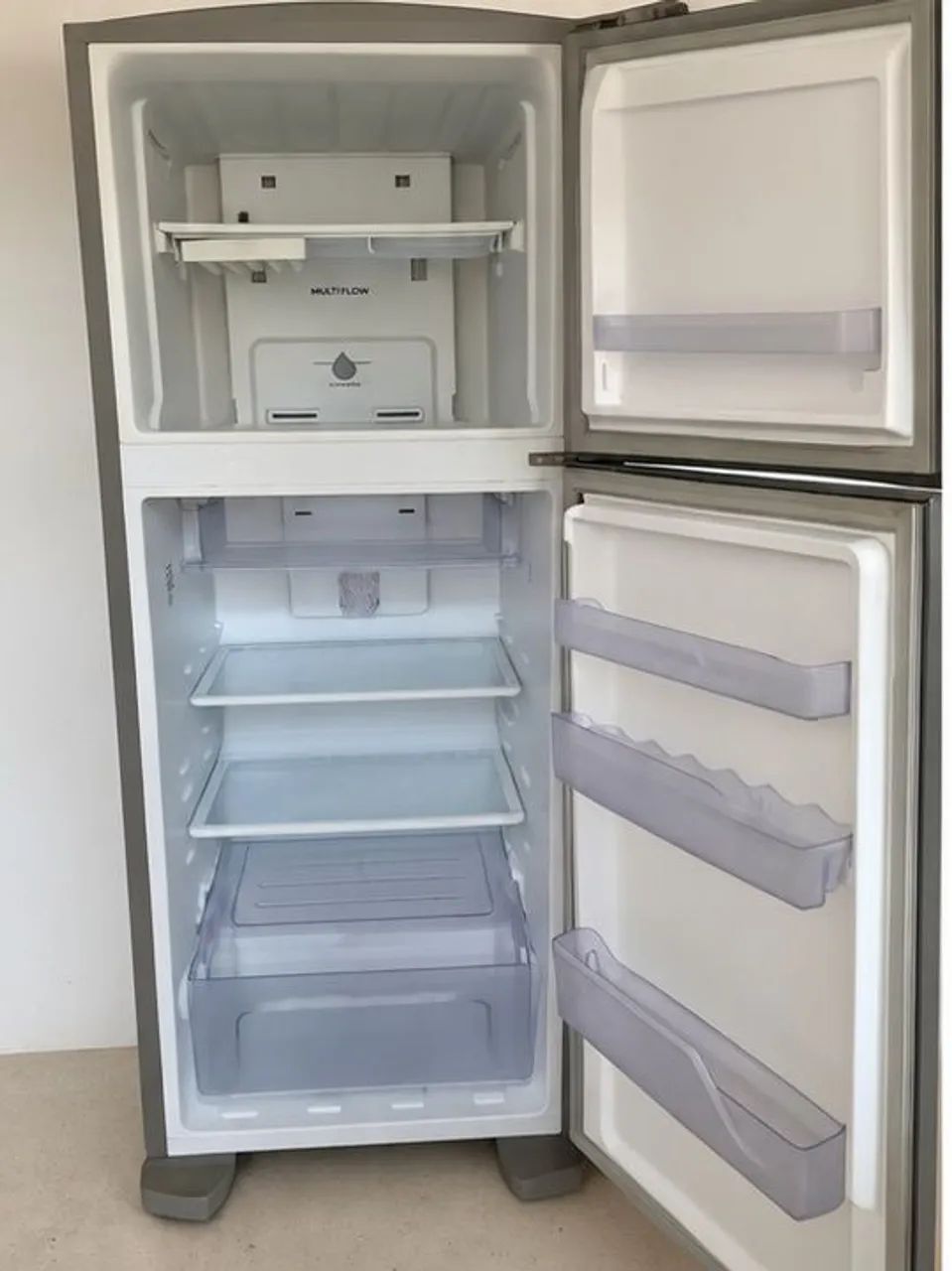 Vendo Geladeira Eletrolux em Ótimo Estado - Funcionando Perfeitamente! - Foto 2