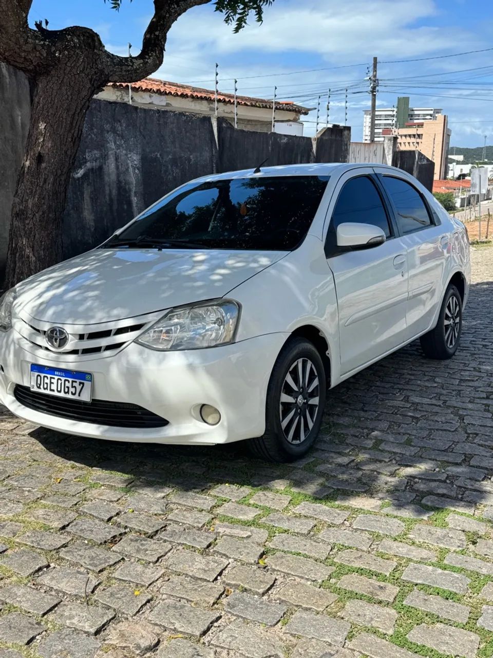 Toyota Etios ETIOS PLATINUM Sed. 1.5 Flex 16V 4p Mec. 2016