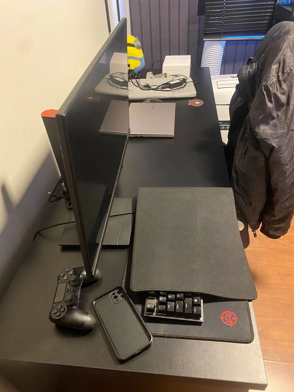 Mesa de computador preta grande