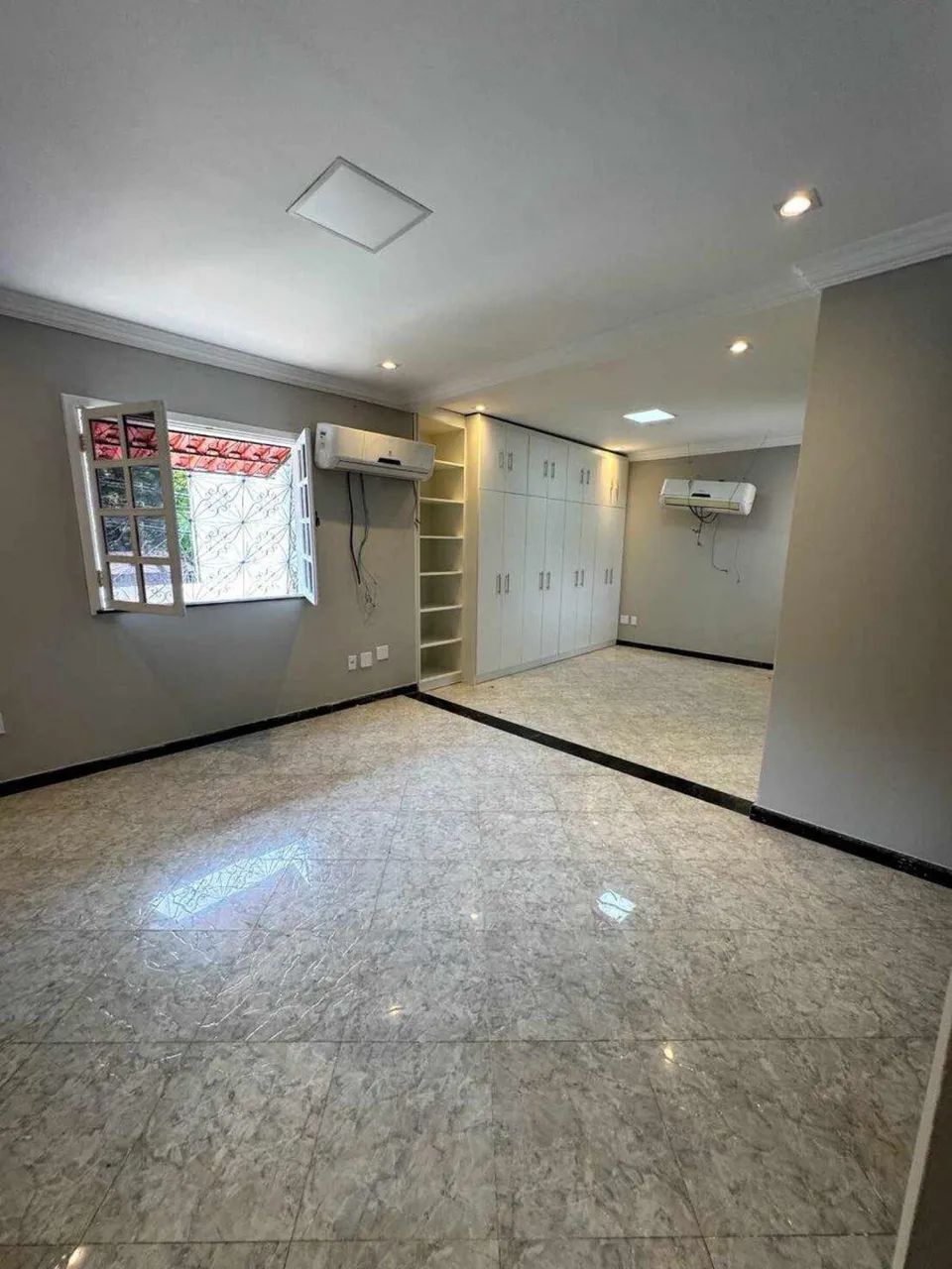 Casa 4 Quartos com 2 Suítes e 5 Vagas no Le Village Blanc - Chapada - Foto 2