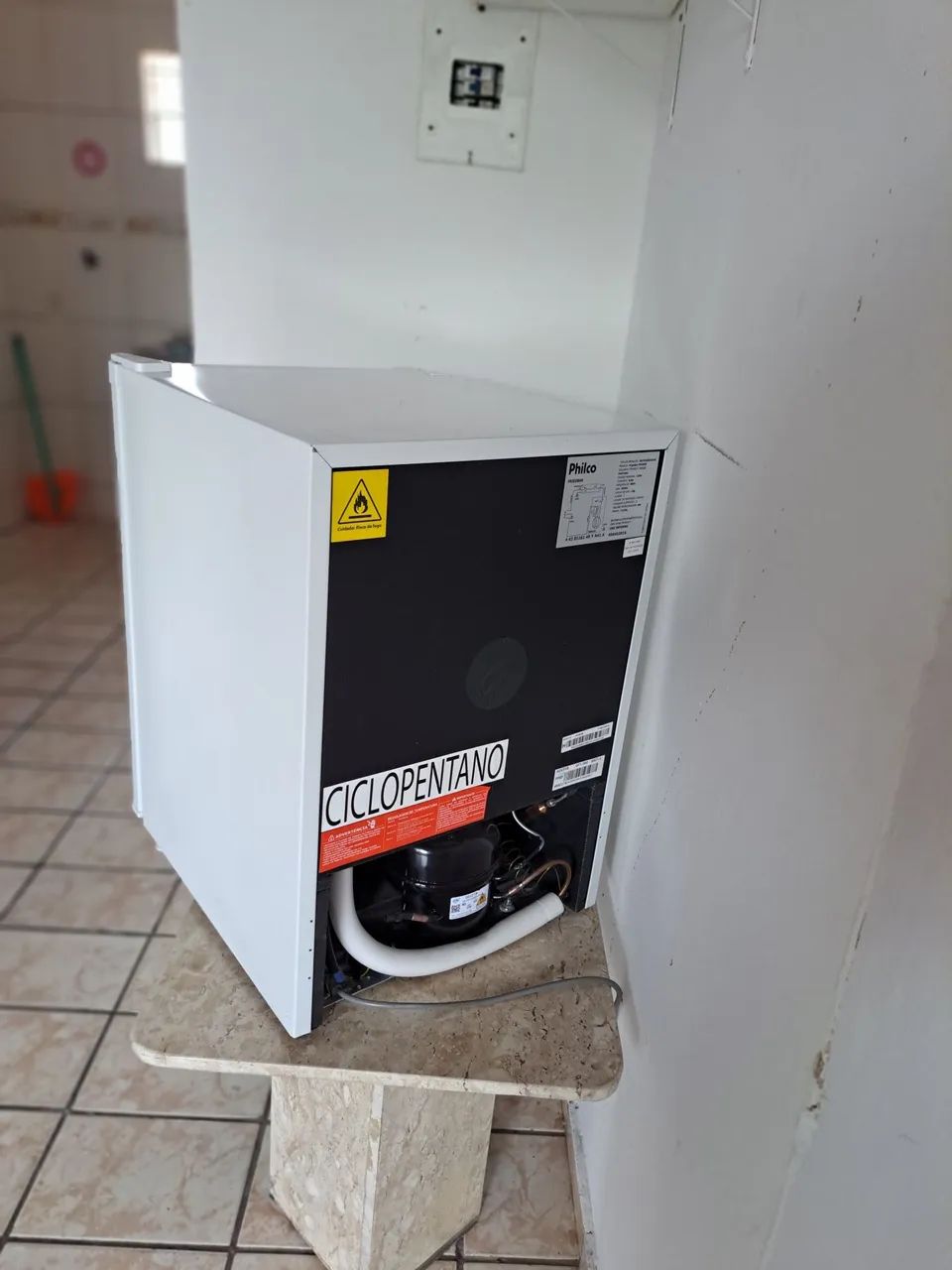 Frigobar 68 itros philco novíssimo  - Foto 2