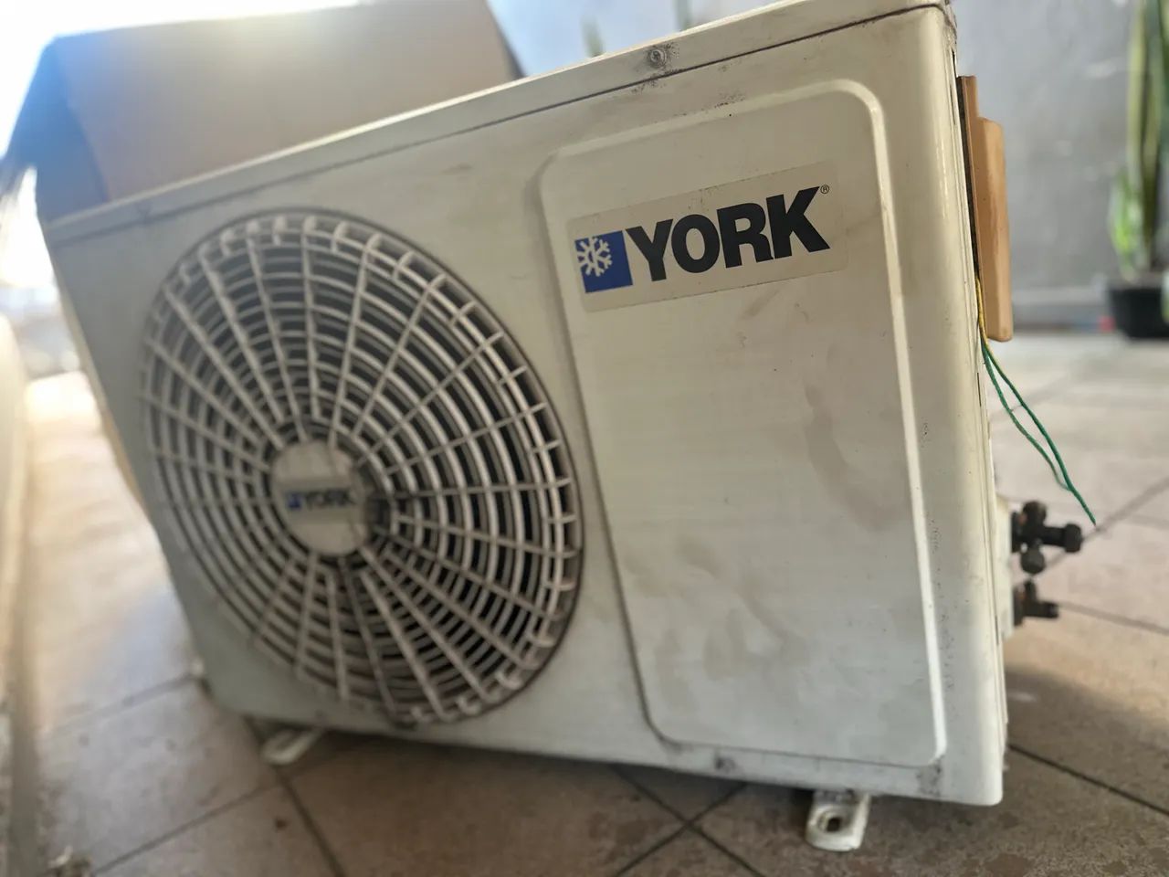 Ar acondicionado York 12,000 BTU - Foto 2