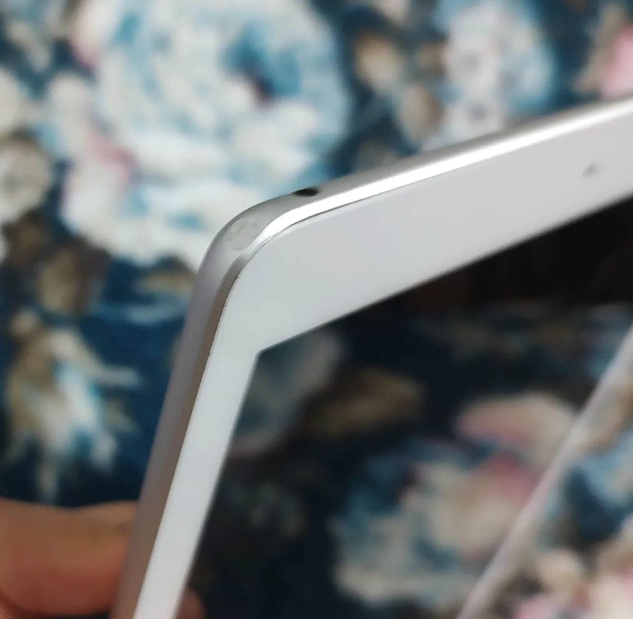 Ipad 6 de 32gb + Pencil  - Foto 3