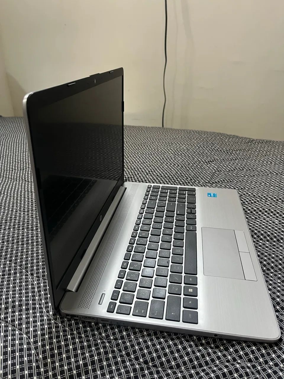VENDO NOTEBOOK HP 256 G8  - Foto 4