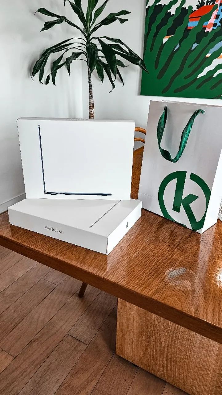 MacBook Air M5 13インチ 16GB/1TB ミッドナイト MacBook Air M5 13? 16/512GB Midnight - 1 Ano de Garantia Apple