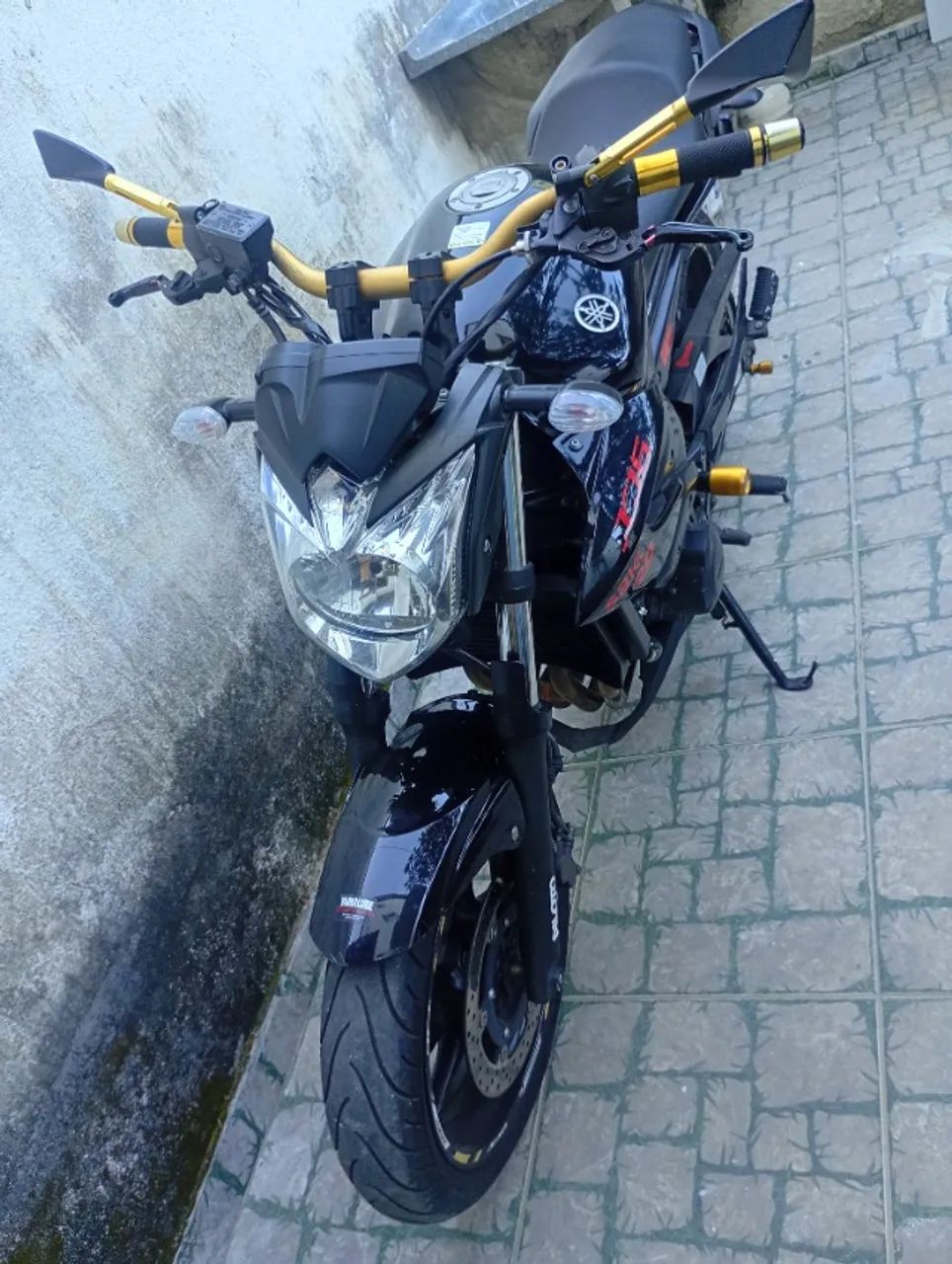 Yamaha X j6 2012