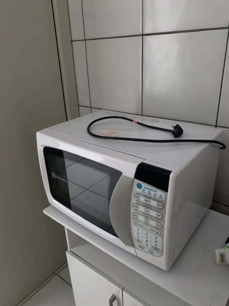 Microondas Electrolux 20 litros funcionando perfeitamente  - Foto 4