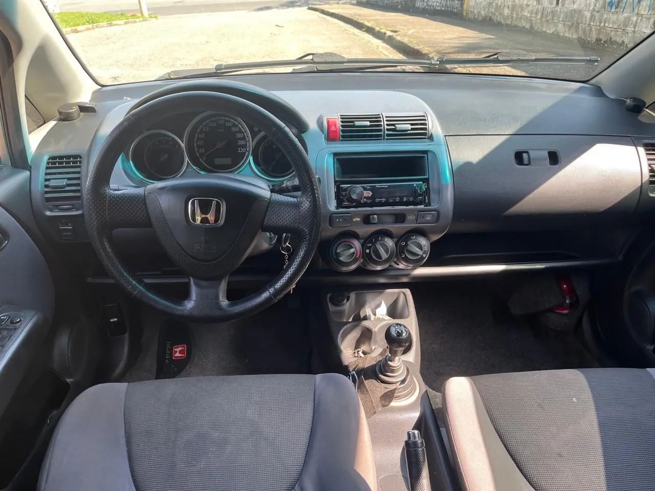 Honda Fit LX 1.4/ 1.4 Flex 8v/16v 5P Aut. 2004