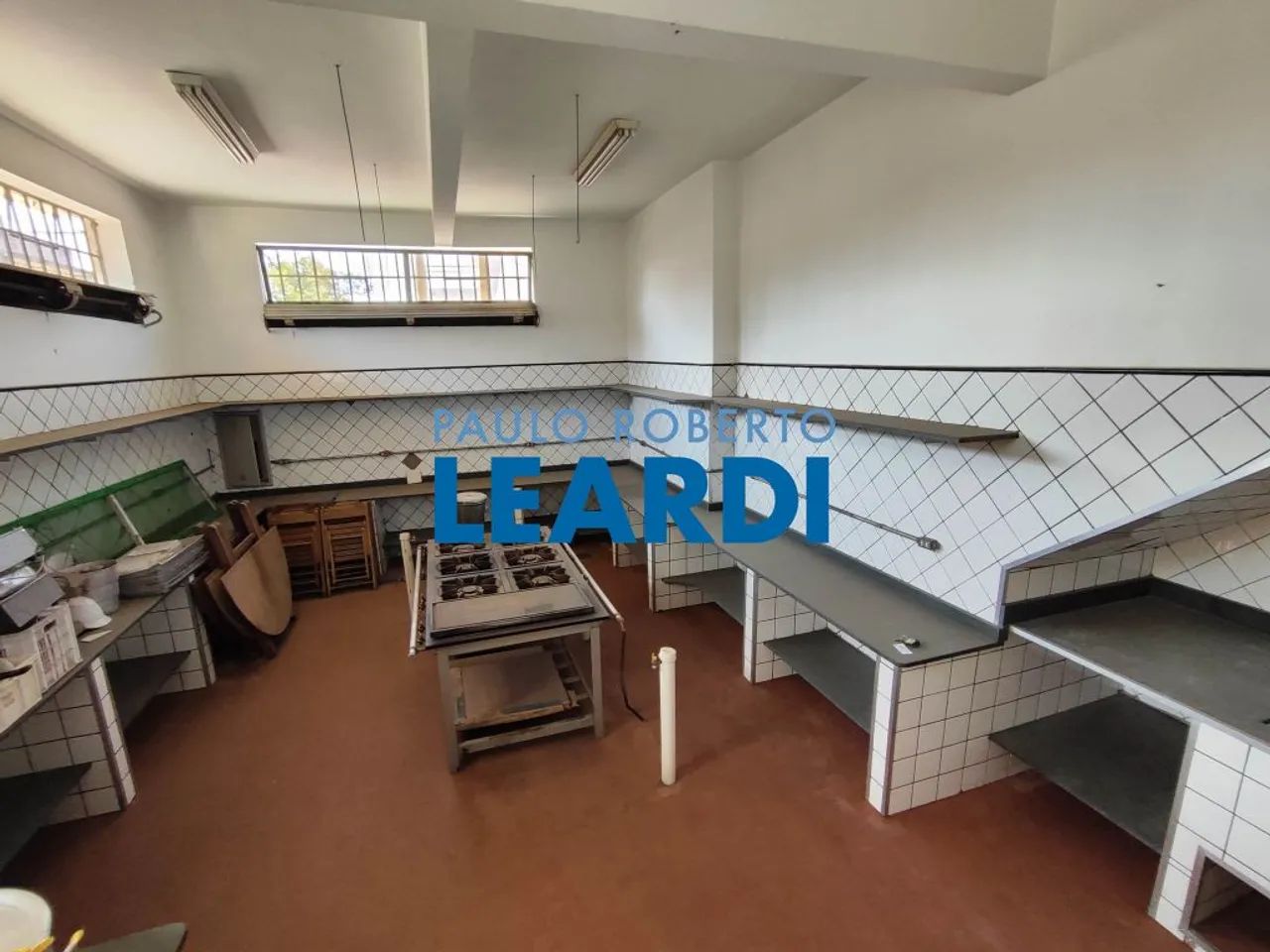 COMERCIAL - POMPEIA - SP