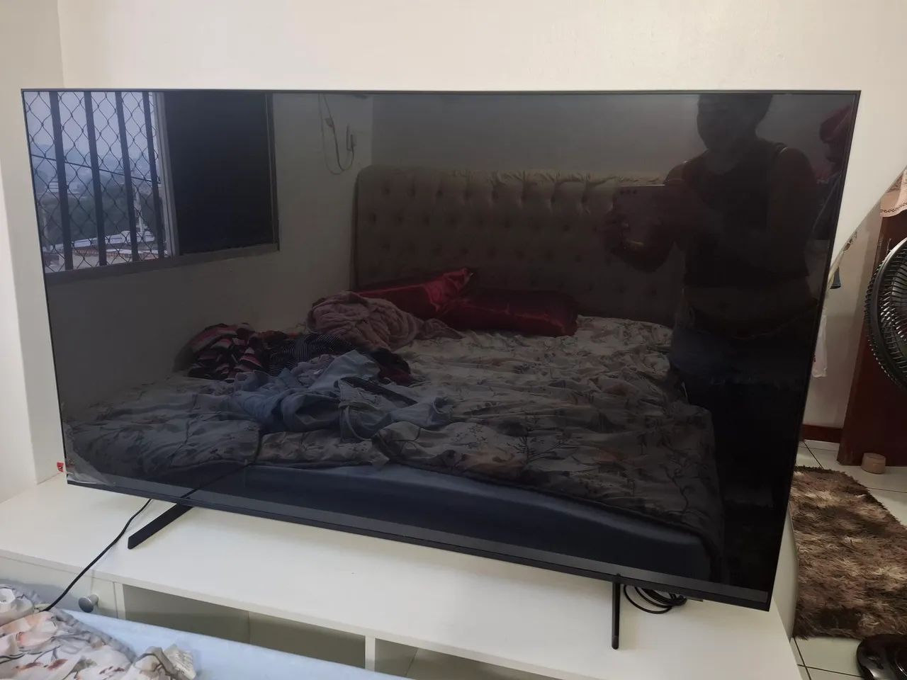 Vendo TV samsung 55 polegadas crystal UHD. Sem nenhuma marca de uso. - Foto 2
