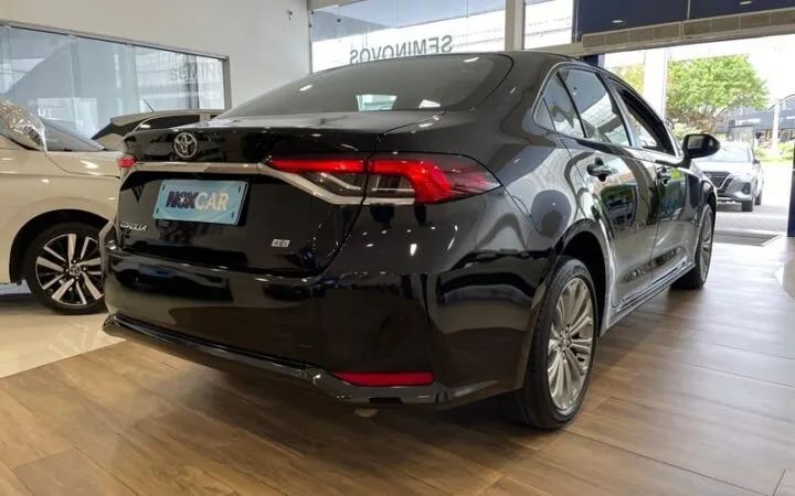 Toyota Corolla XEI 2.0 Flex 16V Aut. 2023 - Foto 2