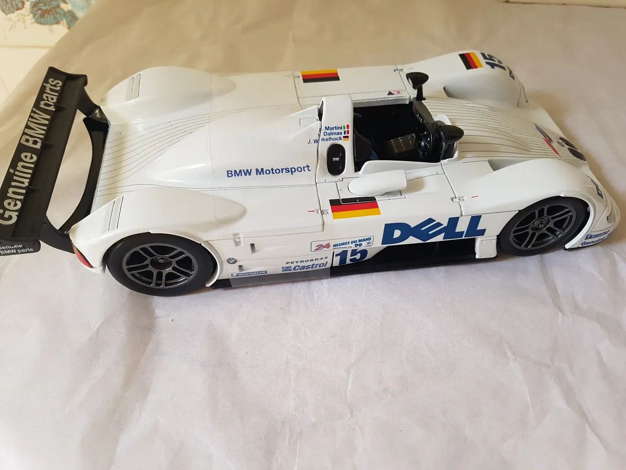 Miniatura 1/18 BMW V12 LMR 1999 - Foto 3