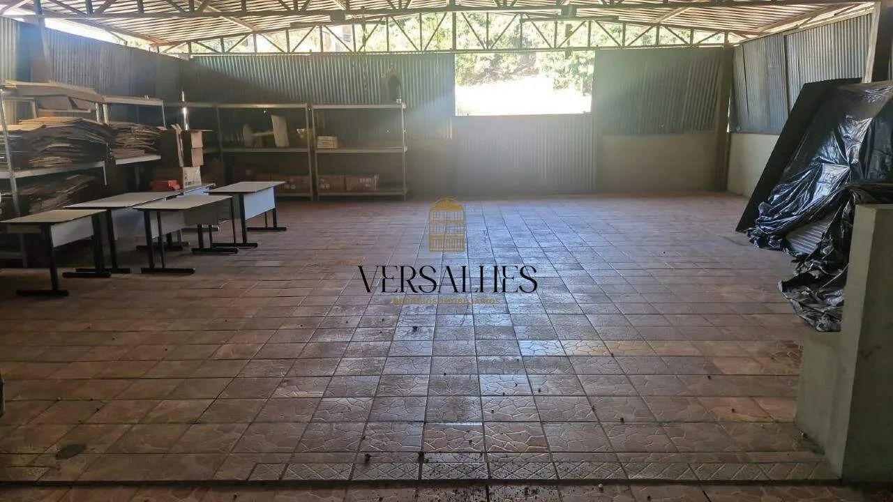 Salão para aluguel com 120 m² no bairro Dom Bosco