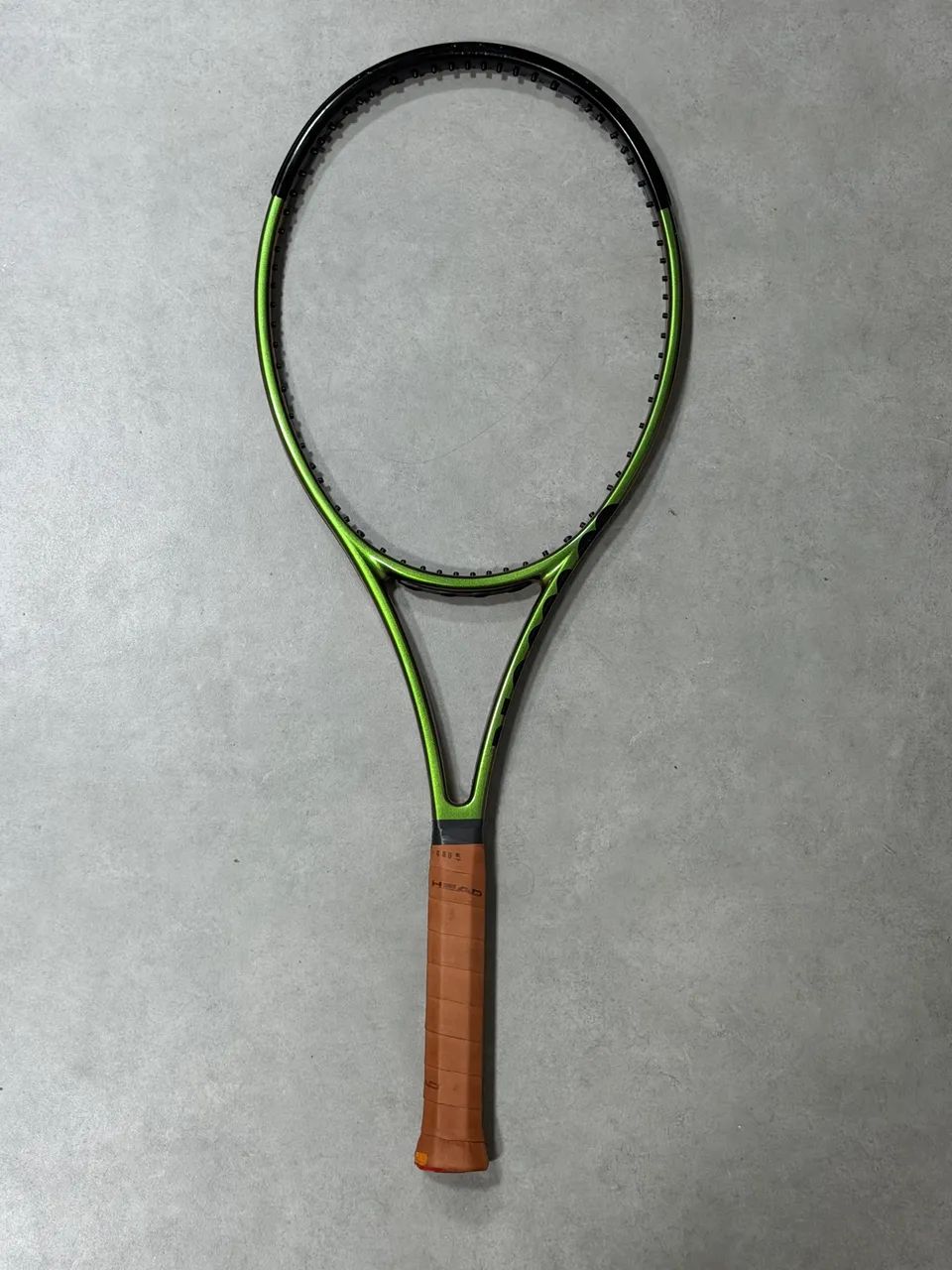 Wilson h22 Pintura BLADE V8