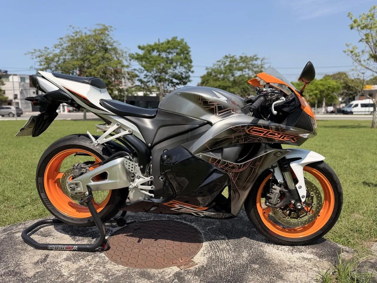 Honda Cbr 600rr 2011 - Foto 4