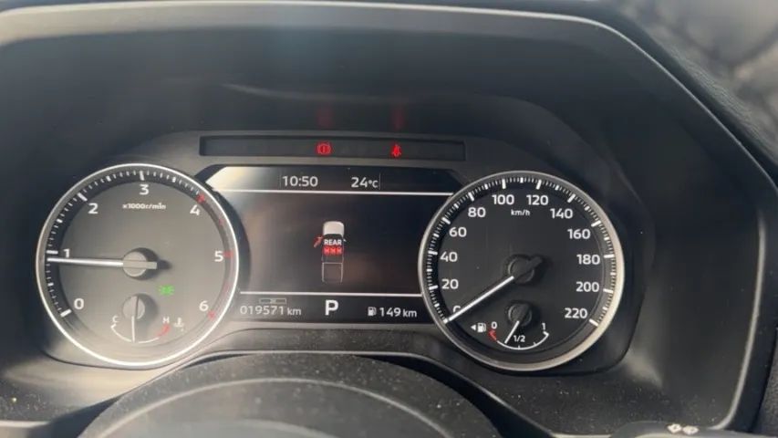 Mitsubishi TRITON HPE 2.4 CD 4X4 TB Diesel Aut. 2026 - Foto 6