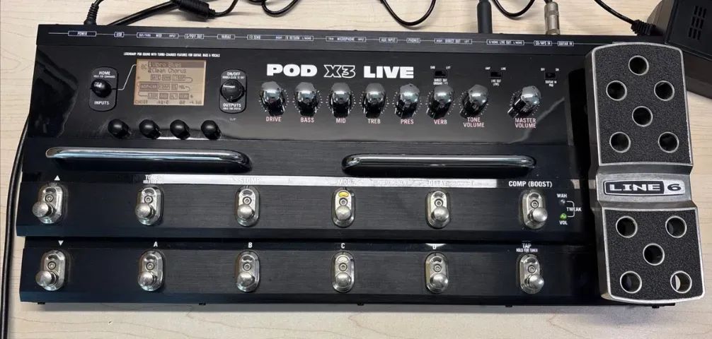 Pedaleira Line 6 Pod 3x Live - Instrumentos musicais - Setor Leste