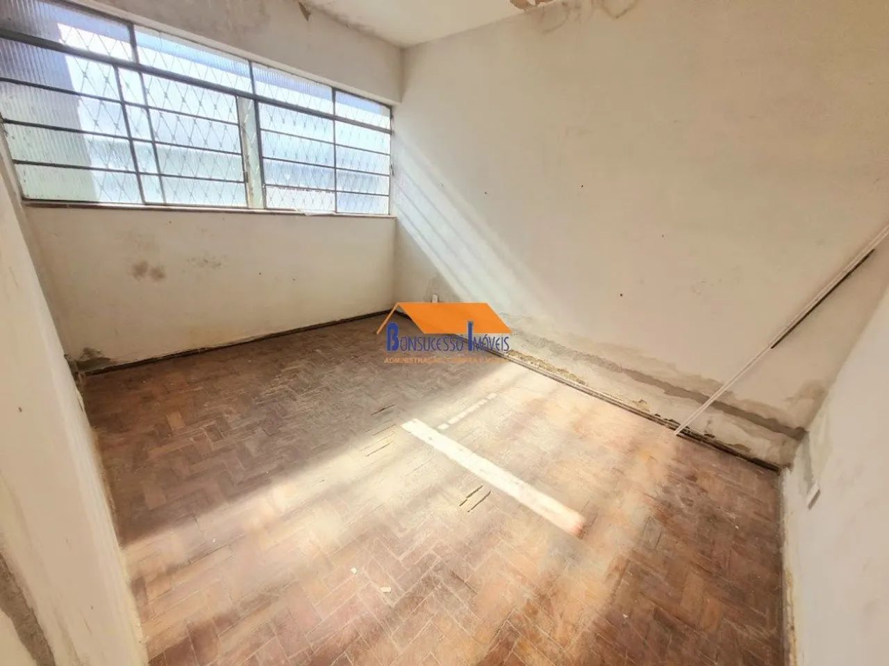 Casa de 3 quartos no bairro Ermelinda - Foto 4