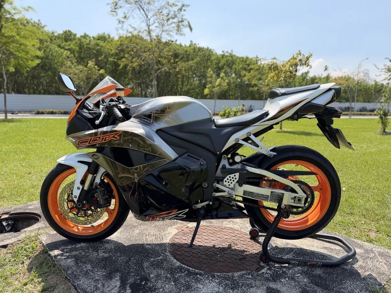 Honda Cbr 600rr 2011 - Foto 3