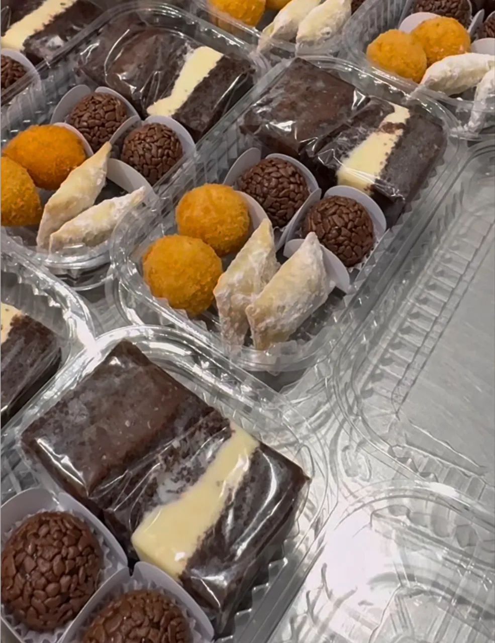 Kit delícia - doces , bolos e salgados  - Foto 2