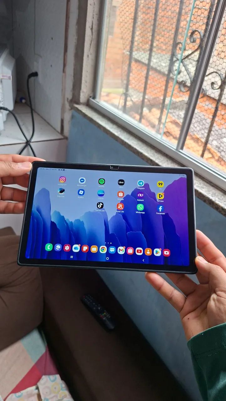 Tab A7 Tablet Samsung 10 pole 64Gbs Chip4G Faz Ligacao (Manchinha no Cantinho da tela) - Foto 3