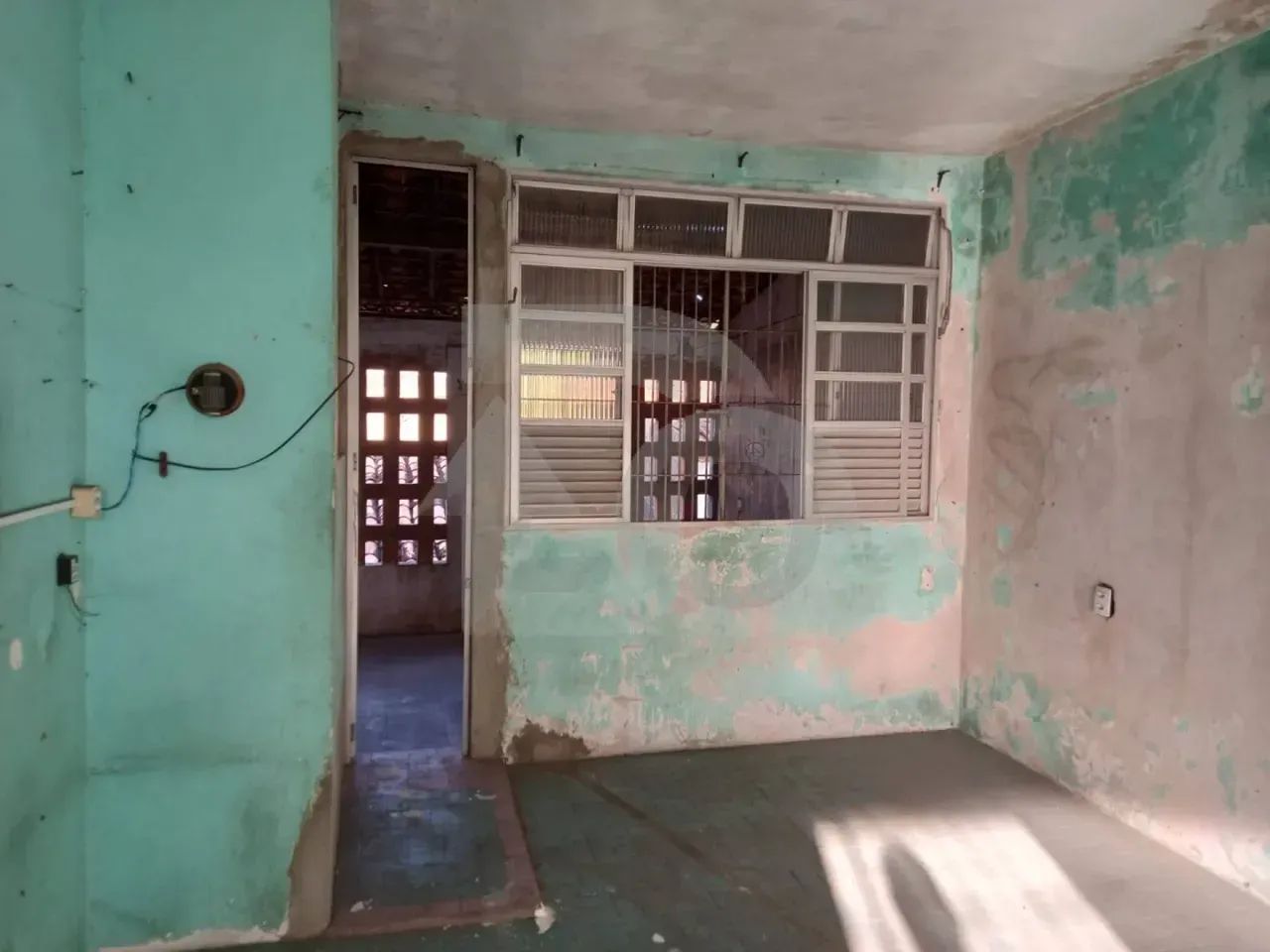 Casa Ampla à Venda no Siqueira Campos com 2/4, 3 Salas e Varanda - Foto 5