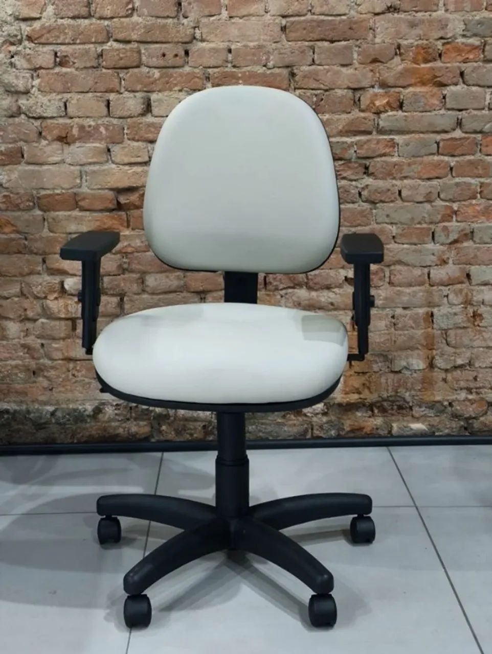 MESA REUNIÃO RETANGULAR 2,00 X 90 + 6 CADEIRAS ...PRONTA ENTREGA!!! - Foto 3