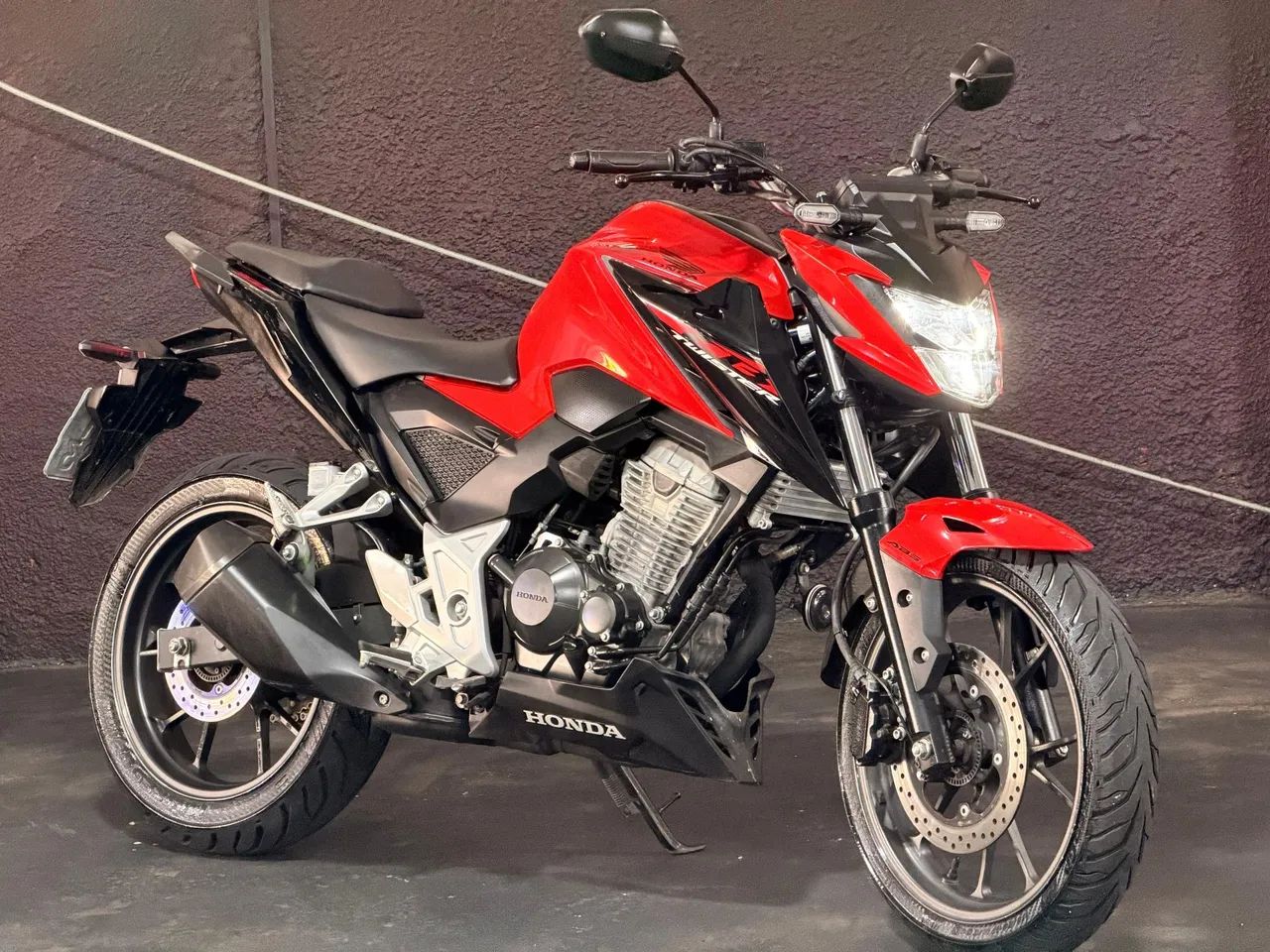 Cb 300f abs