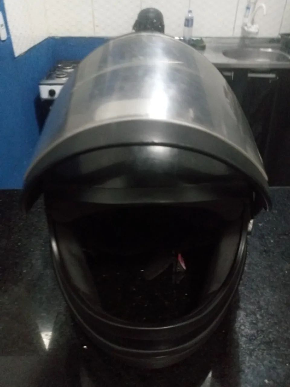 Capacete San Marino 80 reais  - Foto 2