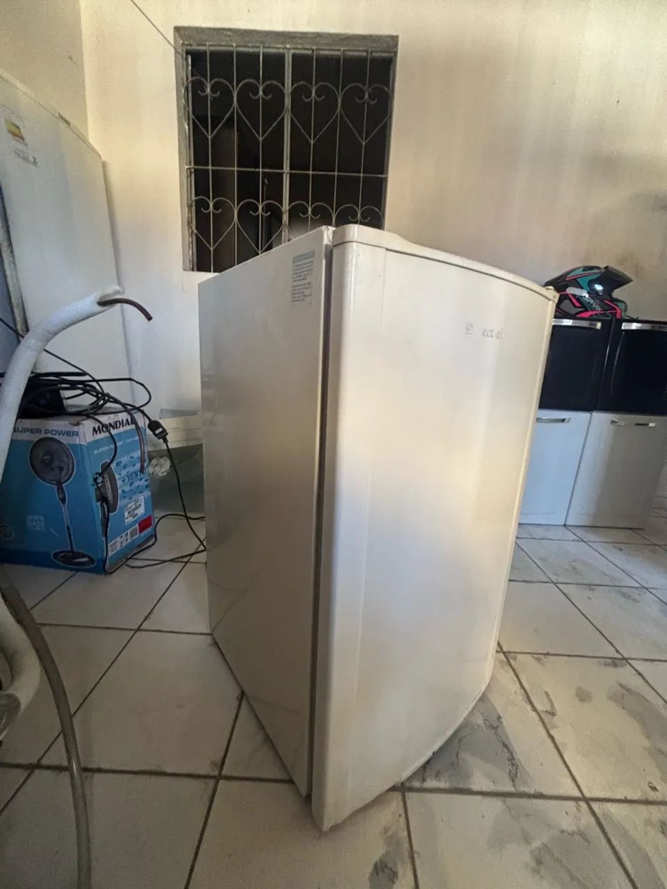 Frigobar Gelando perfeitamente (Frete grátis)