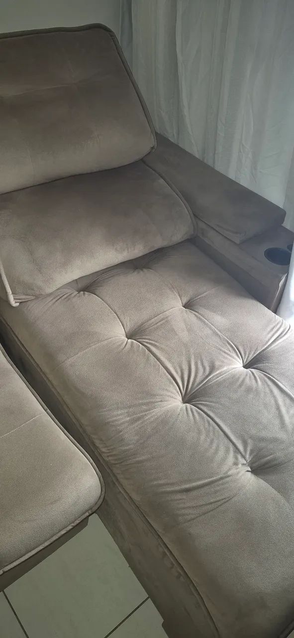 Sofá retrátil seminovo com Carregador de celular embutido. - Foto 4