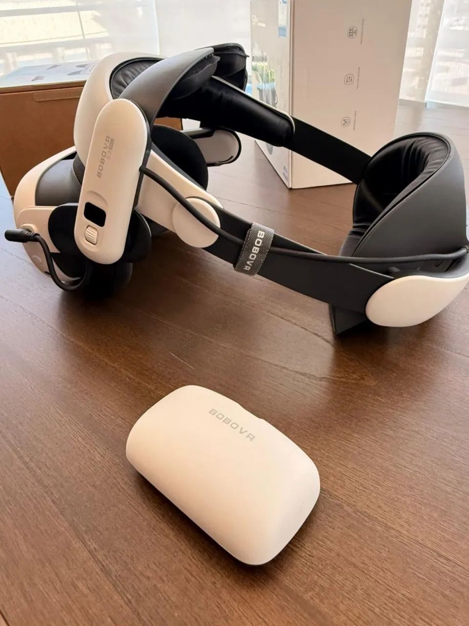 Meta Quest 3 , 512 gb 4k branco com joysticks e boboVR S3 pro